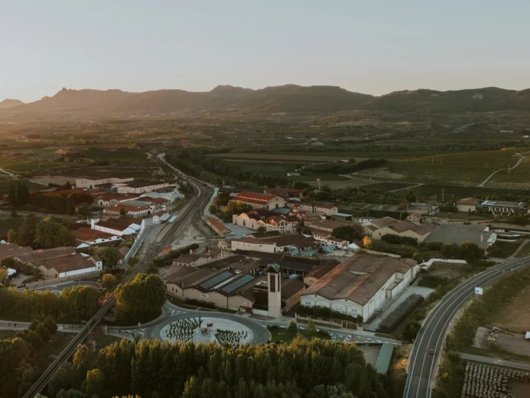 Bodegas de Haro - imagen aerea del Barrio de la Estacion